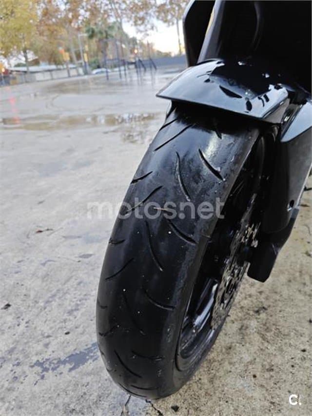 Kawasaki Z 750 – Vista 7