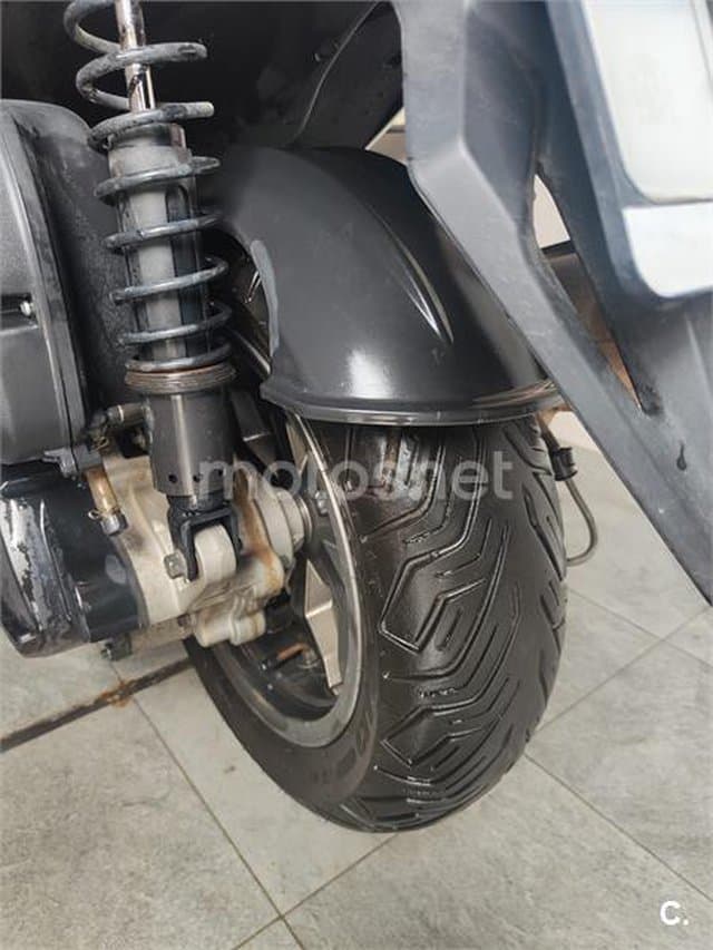 Kymco Grand Dink 300 2700 € 2021 Sevilla - 7