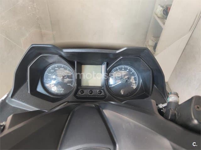 Kymco Grand Dink 300 2700 € 2021 Sevilla - 8