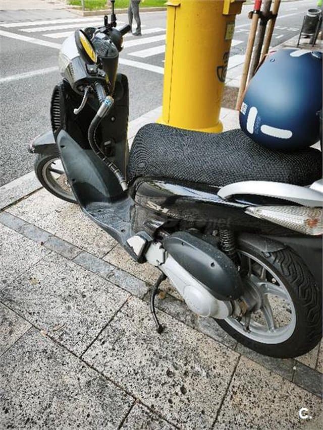 Honda Scoopy SH150i 1400 € 2007 Barcelona - 3