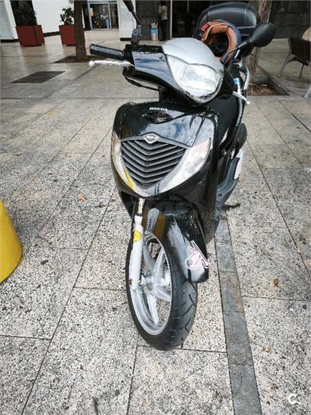 Honda Scoopy SH150i 1400 € 2007 Barcelona - 5