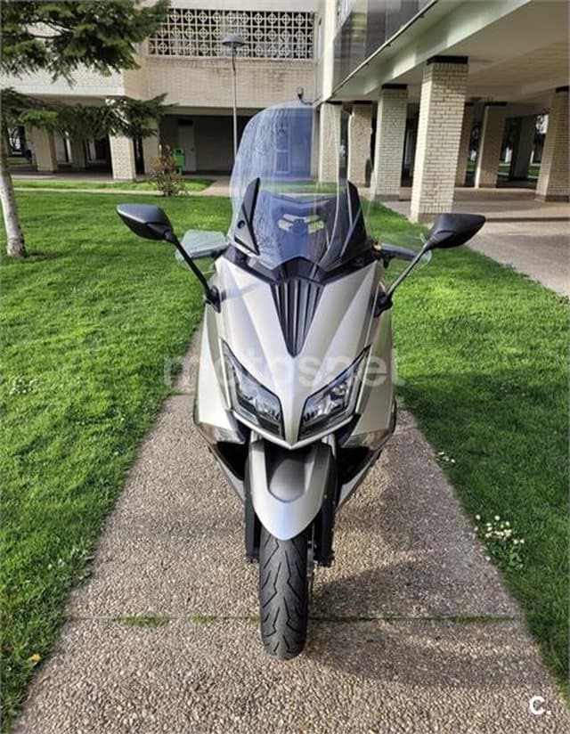 Yamaha TMAX 530 – Vista 4