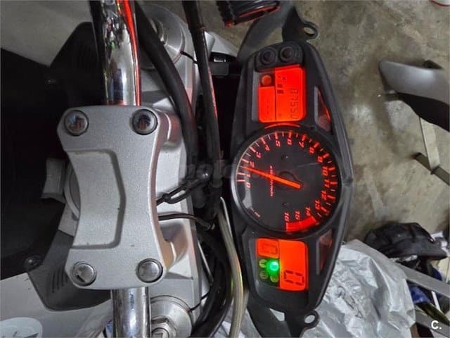 Suzuki GSR 600 2500 € 2006 Barcelona - 1