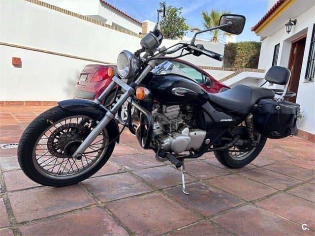 Kawasaki Eliminator 125 – Vista 3