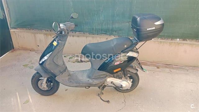 Piaggio ZIP 50 2T – Vista 3