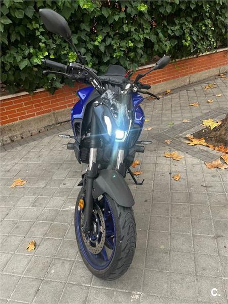 Yamaha MT-07 – Vista 8