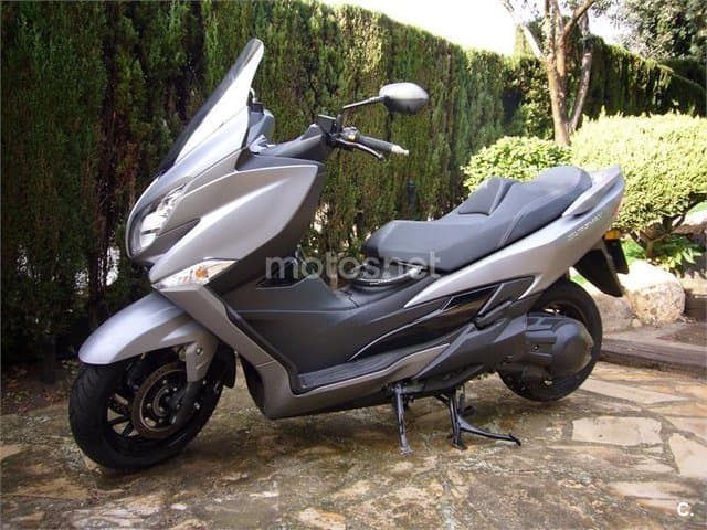 Suzuki BURGMAN 400 – Vista 1