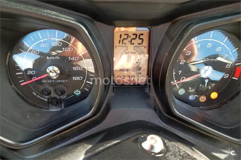 Yamaha XMAX 400 – Vista 7