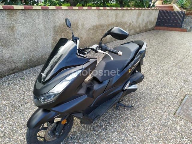Honda PCX 125 – Vista 3
