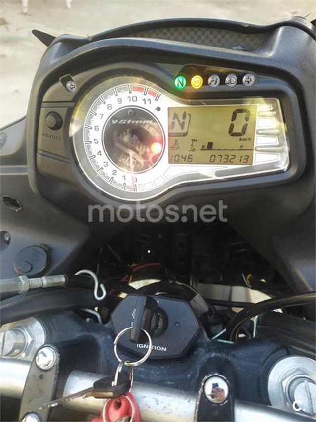 Suzuki V-Strom 650 ABS – Vista 6