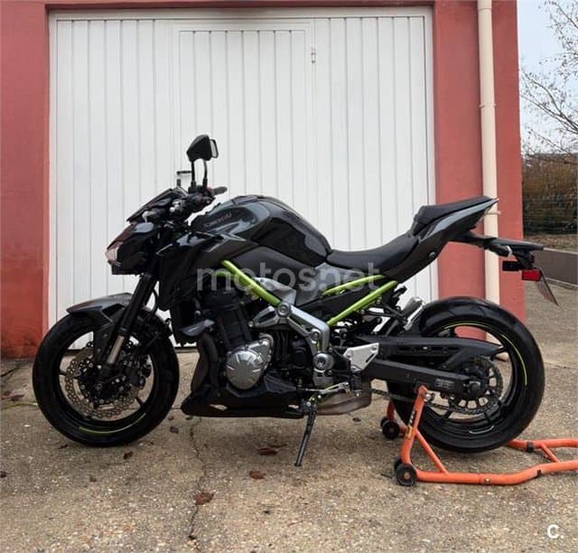 Kawasaki Z 900 – Vista 6