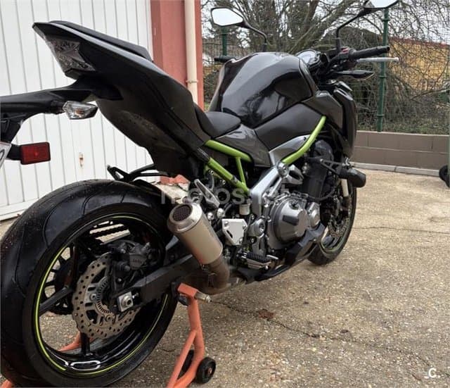 Kawasaki Z 900 – Vista 8