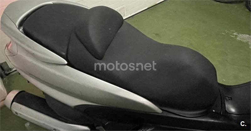 Yamaha YP Majesty 400 – Vista 5