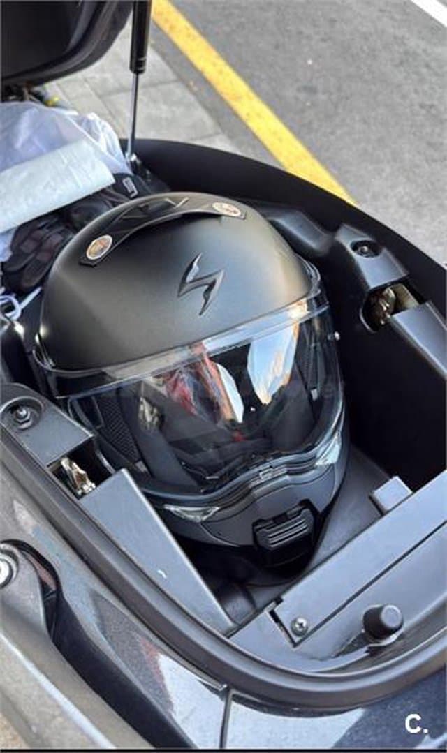 Kymco Grand Dink 300 2800 € 2019 Barcelona - 5