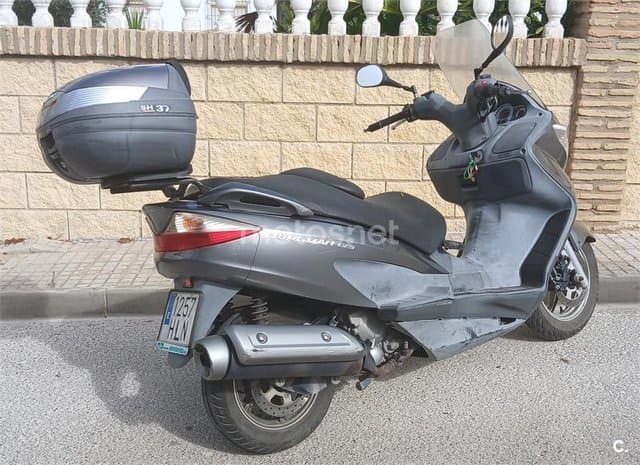 Suzuki BURGMAN 125 900 € 2012 Cádiz - 2