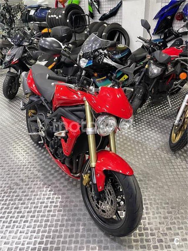 Triumph Street Triple 3900 € 2011 Madrid - 1