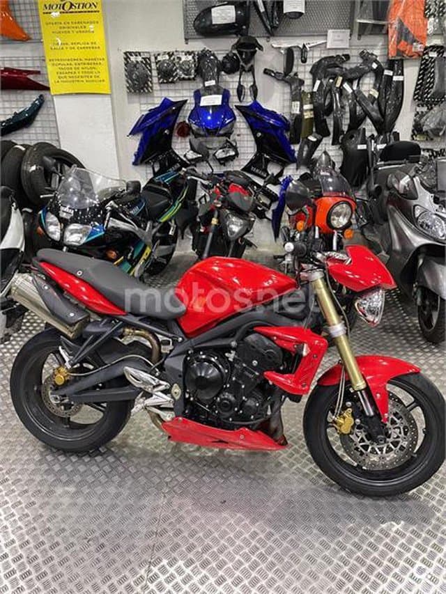 Triumph Street Triple 3900 € 2011 Madrid - 2