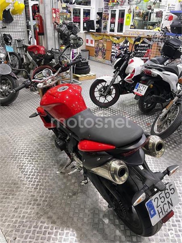 Triumph Street Triple 3900 € 2011 Madrid - 3