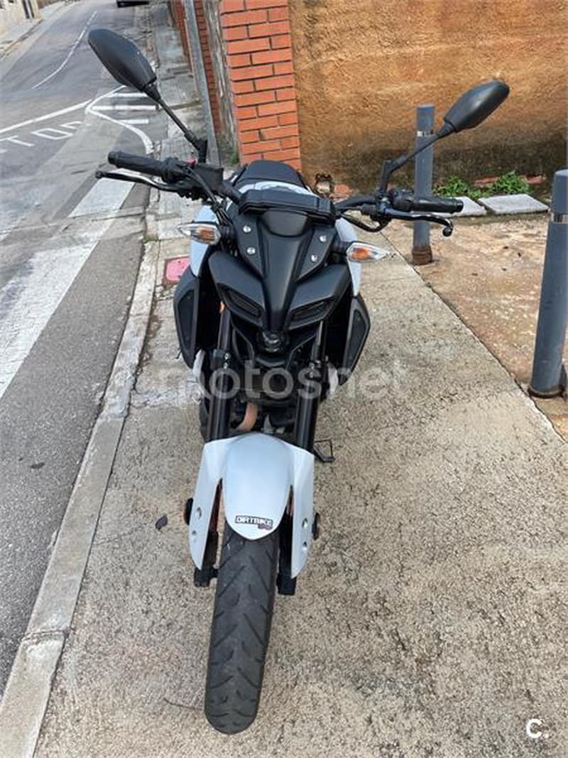 Yamaha MT-125 – Vista 3