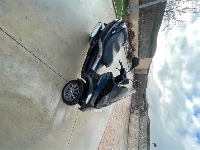 Piaggio MP3 125 – Vista 5