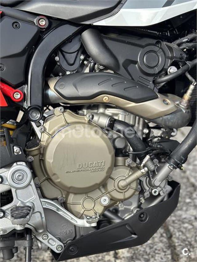 Ducati Hypermotard 698 Mono 12.000 € 2024 Navarra - 6