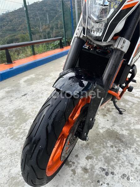 KTM 390 Duke 2700 € 2014 Barcelona - 5