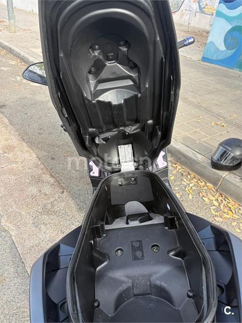 Yamaha XMAX 300 – Vista 5