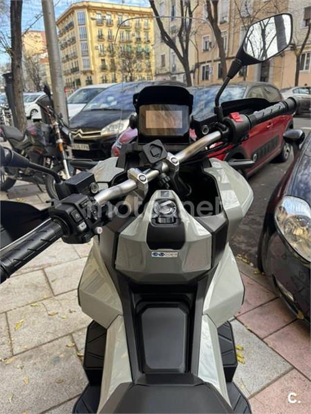 Honda ADV 350 6000 € 2024 Madrid - 5