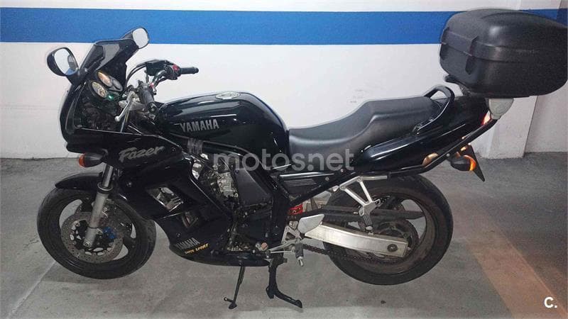 Yamaha FZS 600 Fazer – Vista 1