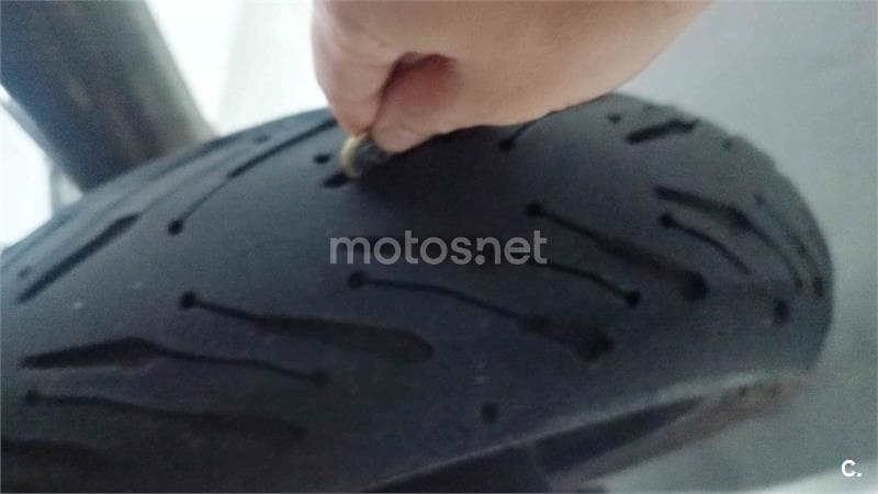 Yamaha FZS 600 Fazer – Vista 5