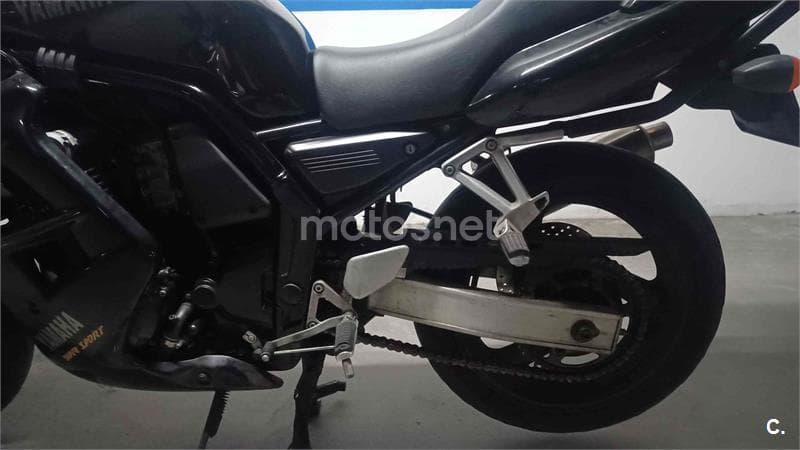 Yamaha FZS 600 Fazer – Vista 9