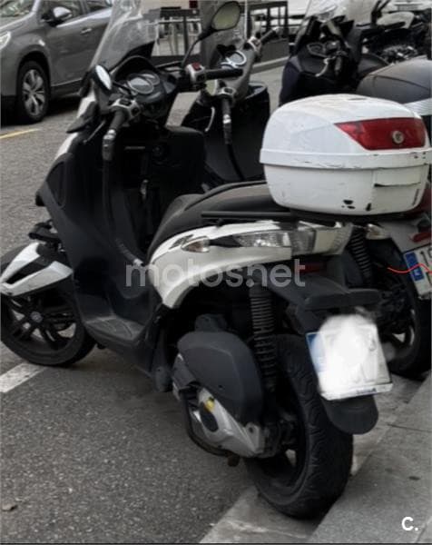 Piaggio MP3 – Vista 2