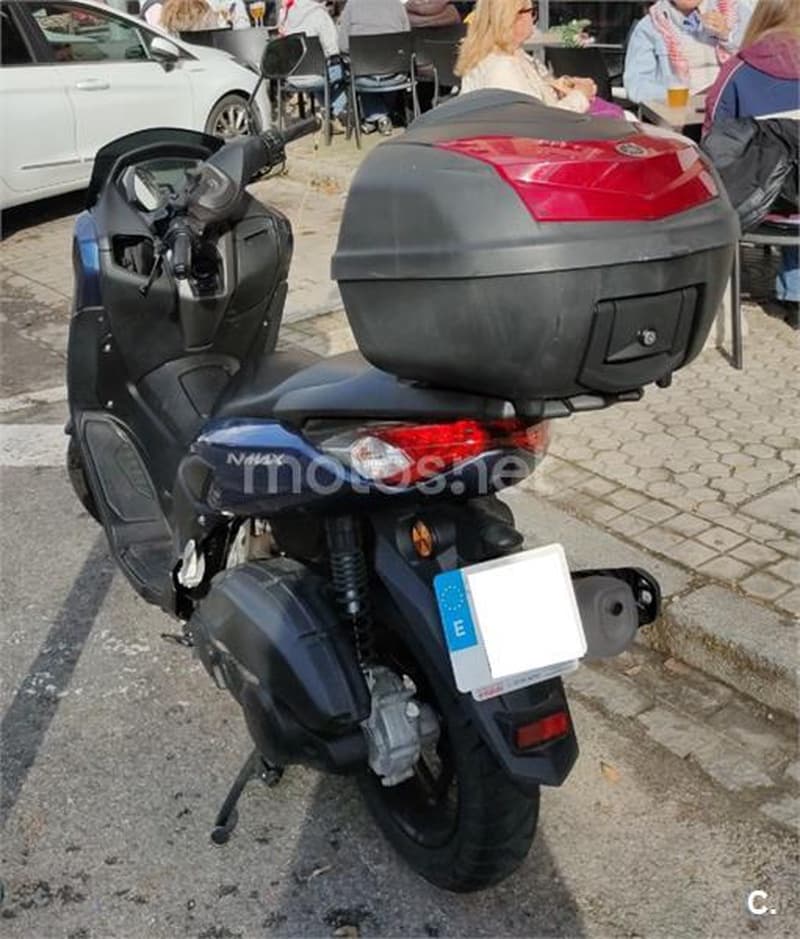 Yamaha NMAX – Vista 3