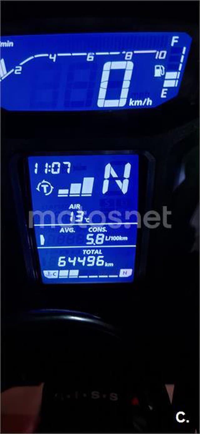 Honda CRF1000L Africa Twin – Vista 10