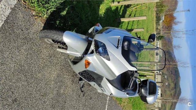 Honda NSS Jazz 250 – Vista 2