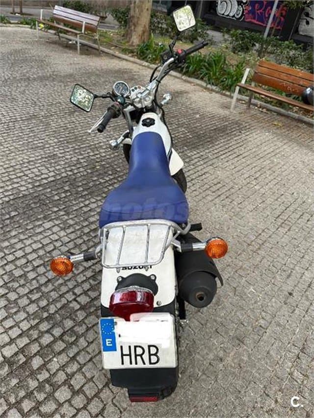 Suzuki VanVan 125 – Vista 2