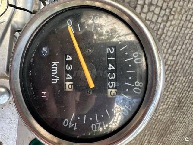 Suzuki VanVan 125 – Vista 3