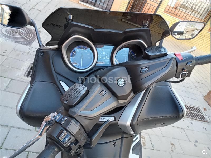 Yamaha TMAX 530 – Vista 4