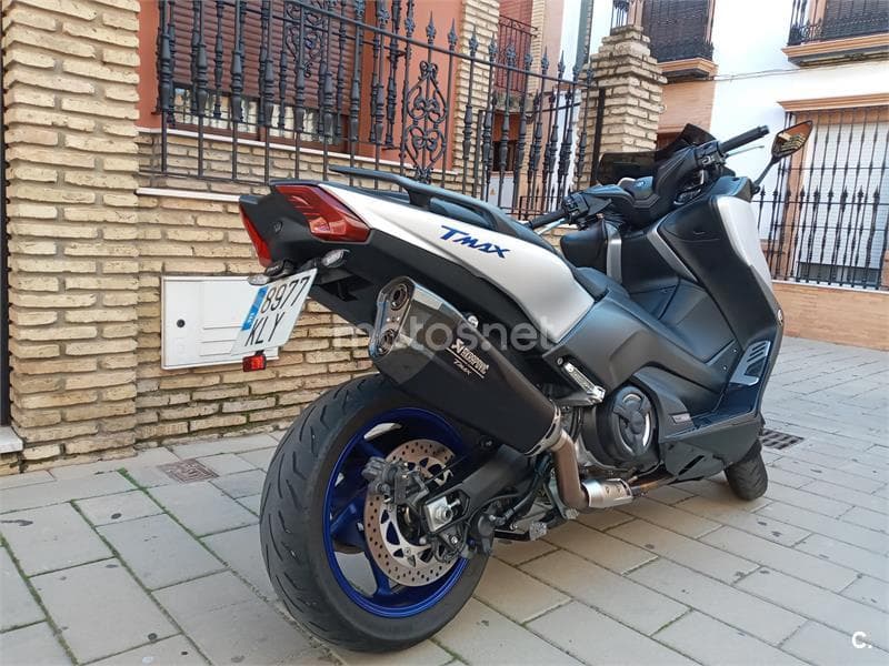 Yamaha TMAX 530 – Vista 8