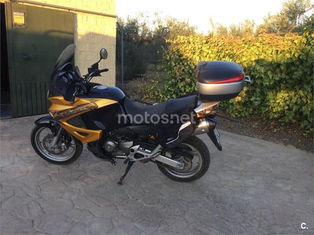 Honda VARADERO XL1000V C-ABS – Vista 3