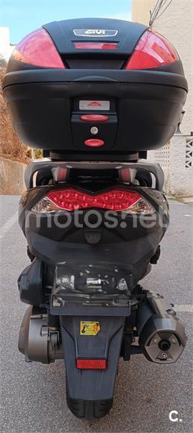 Kawasaki J 300 16.500 € 2014 Alicante - 3