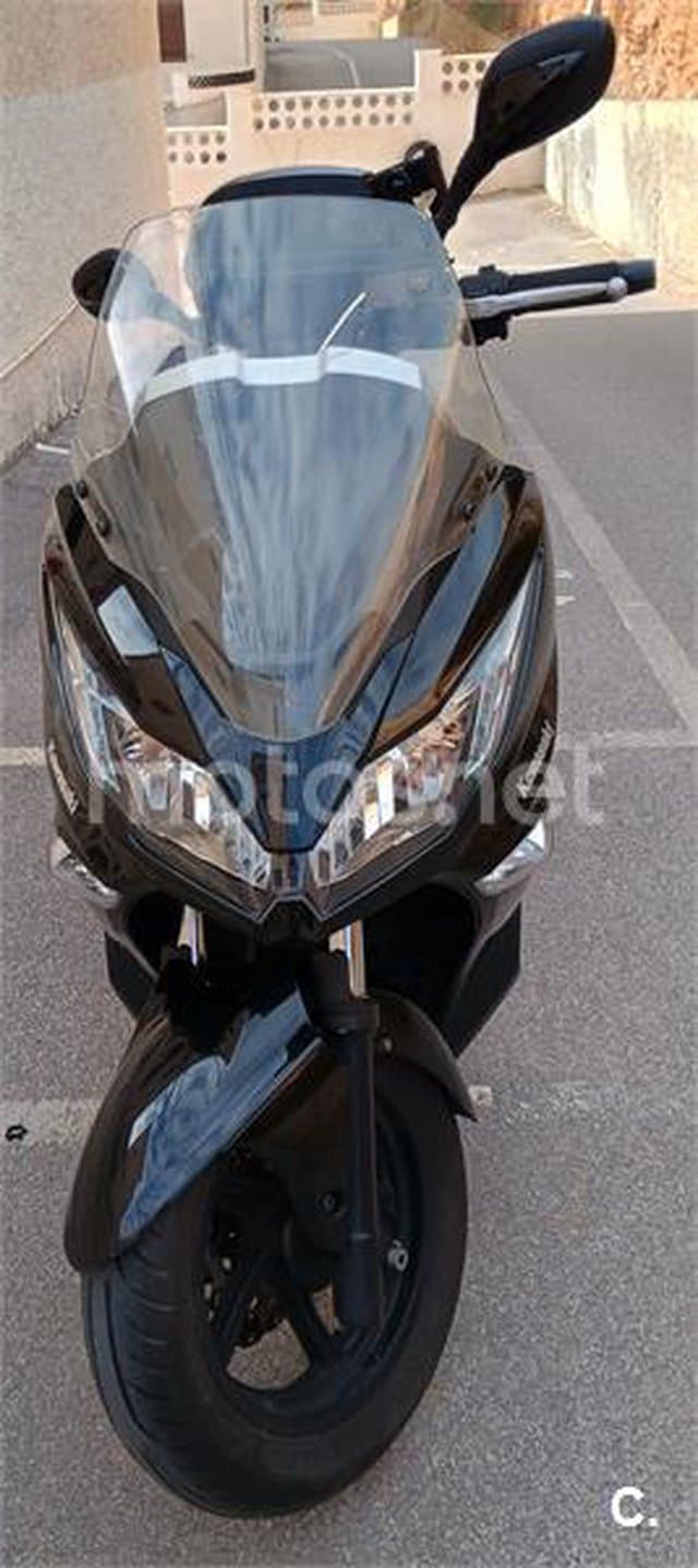 Kawasaki J 300 16.500 € 2014 Alicante - 4