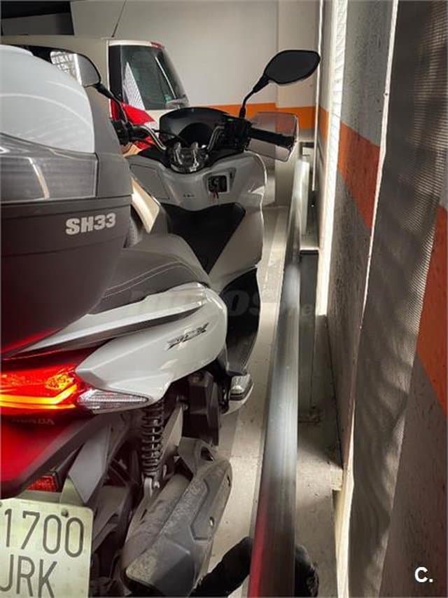 Honda PCX 125 – Vista 3