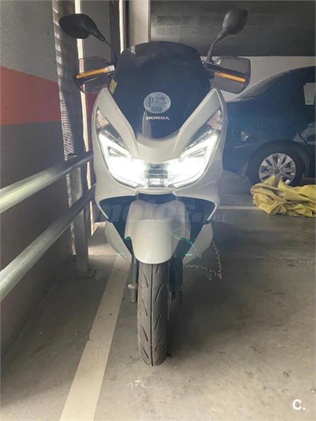 Honda PCX 125 – Vista 5