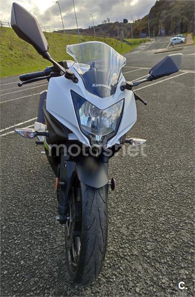 Kawasaki Ninja 125 – Vista 5