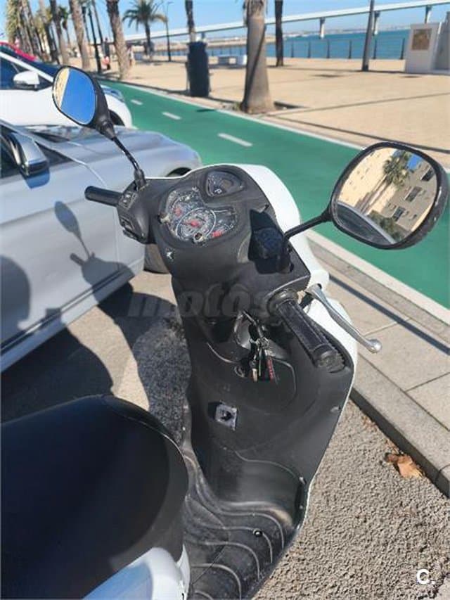 Honda @ 125 1200 € 2008 Cádiz - 3