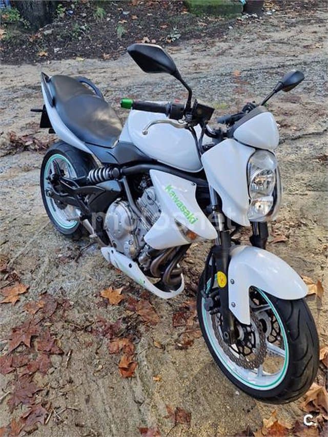 Kawasaki ER 6N – Vista 1