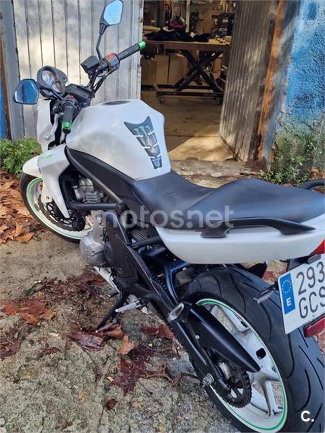 Kawasaki ER 6N – Vista 7