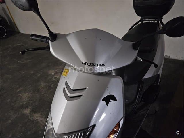 Honda SCV 100 Lead 1100 € 2008 Valencia - 5