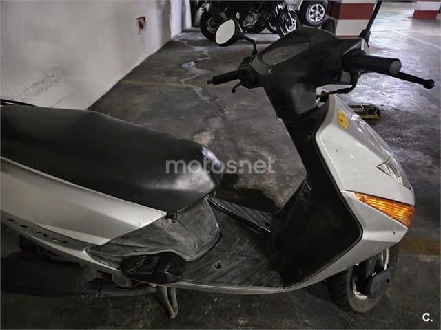 Honda SCV 100 Lead 1100 € 2008 Valencia - 9